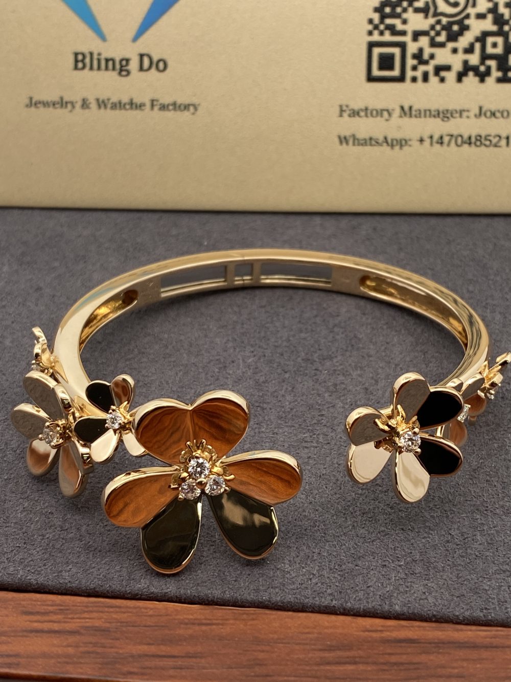 VCA Frivole 7 flowers bracelet