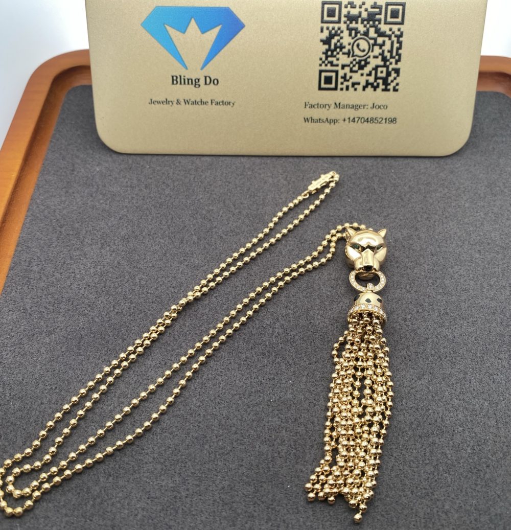 Panthere De Cartier 18k Yellow Gold Diamond Tsavorite Necklace